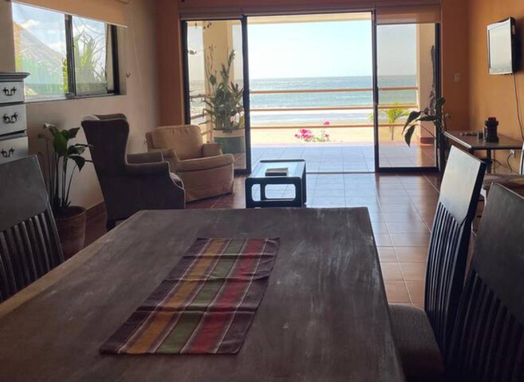 Amahula Beach House, Pool And Surf Salinas Exterior foto